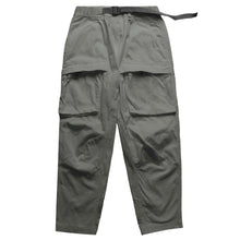 Load image into Gallery viewer, Cropped Belted Cargo Pants
